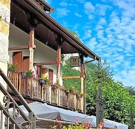 Restaurant Riva 2*